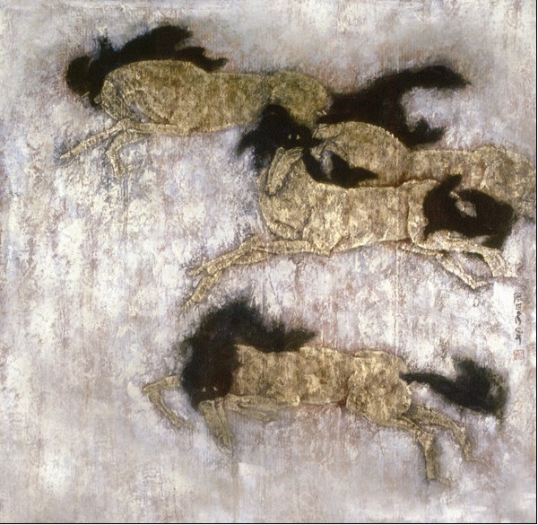<b>ϵ</b>
